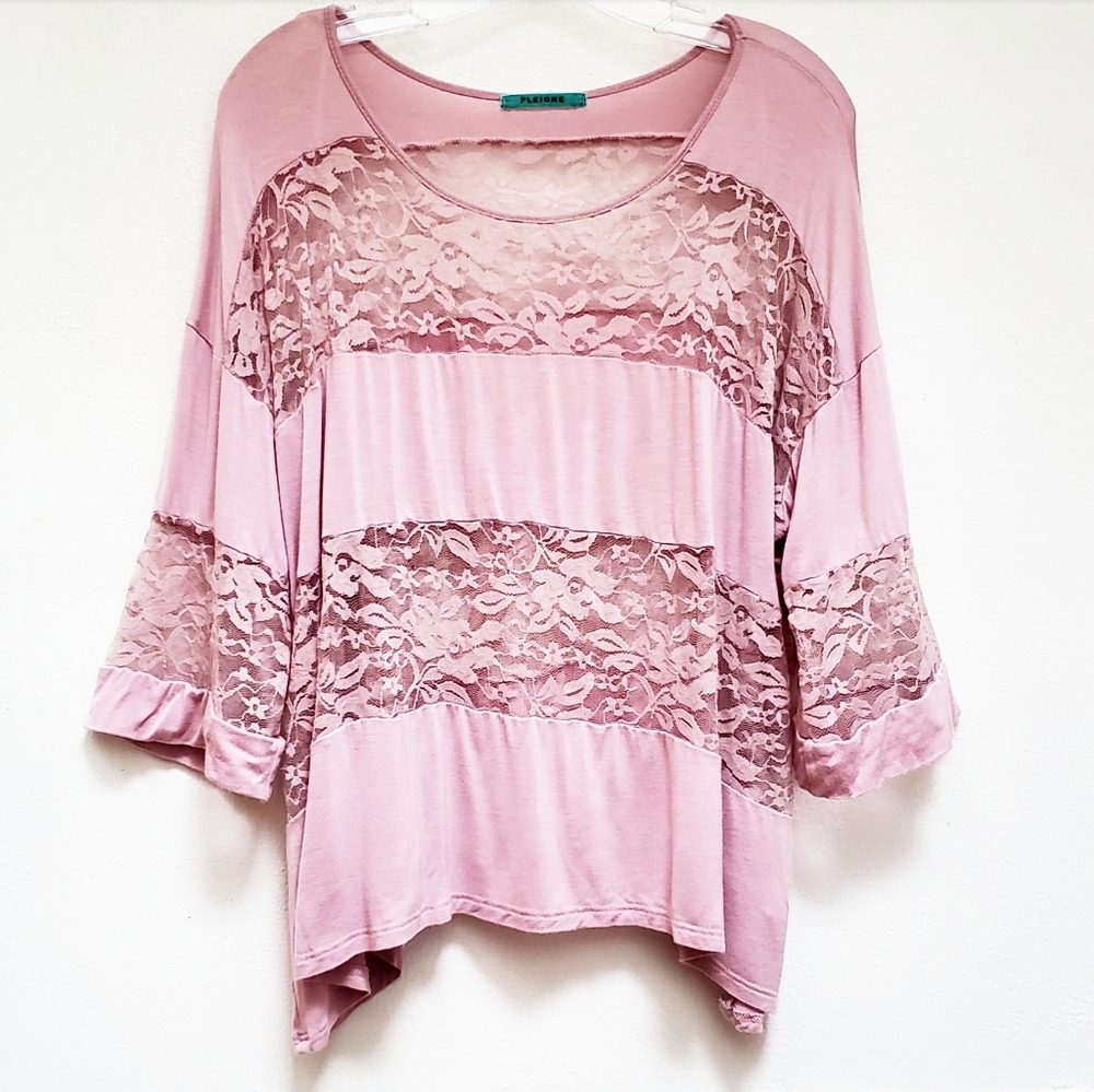 PLEIONE Dusty Rose Colored Lace Top